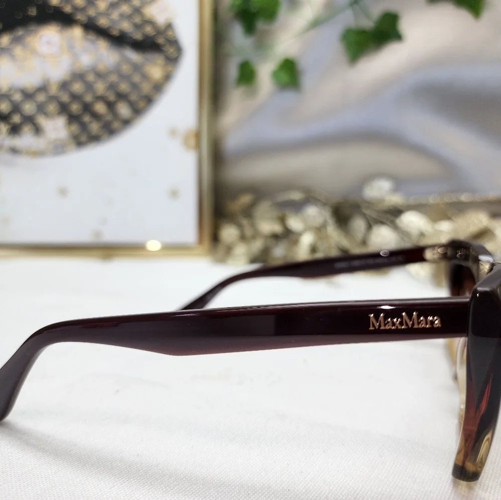 NWT MaxMara Spark-7 MM0137 W/ Carry Case And Dust Cloth